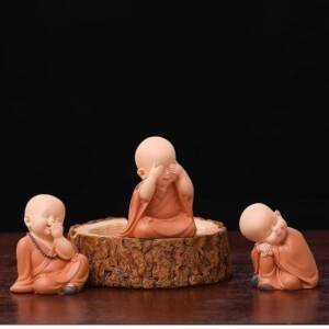 Get Lovely Shi Wu Hui Shao Lin Si Kid Monk Stylish Figurine