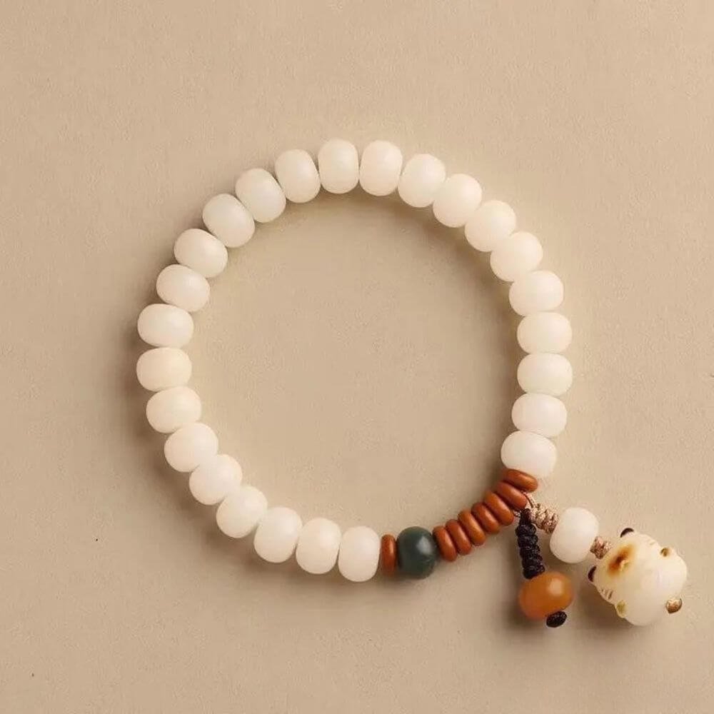 Bodhi Root Bead Bracelet with Maneki-neko Supplier